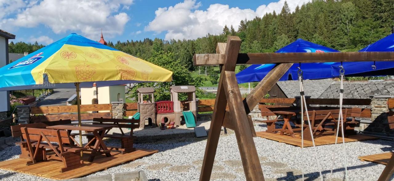 Hotel Zlaty Potok Nicov  Екстериор снимка